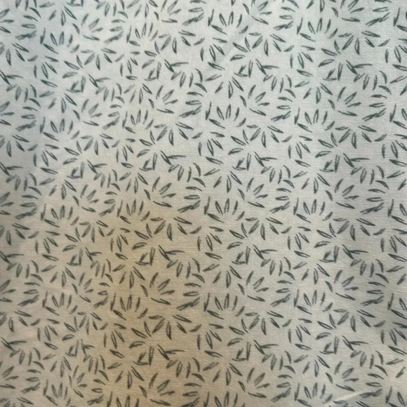 Michael Kors Men’s slim fit button down - Picture 3 of 7